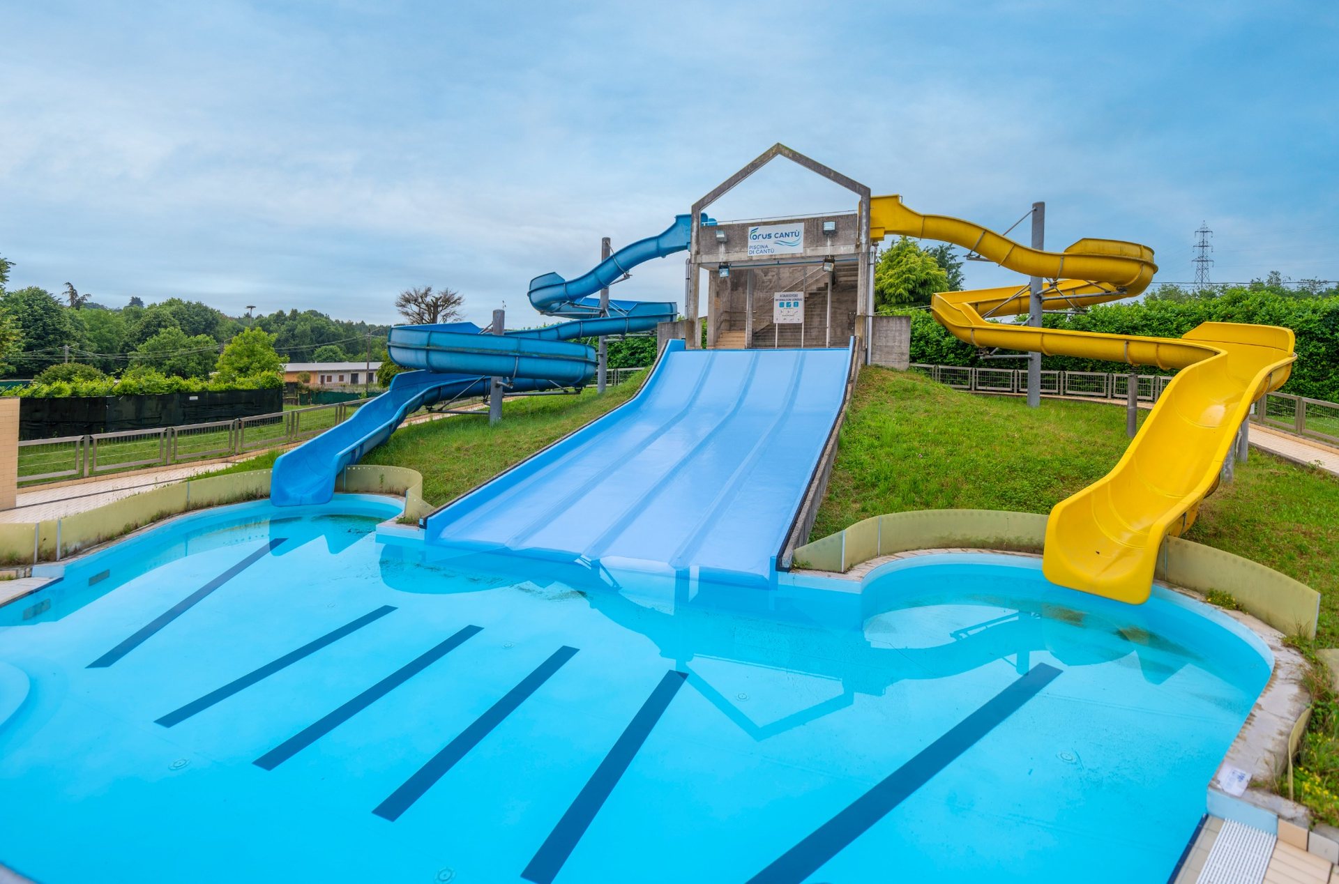 cantu_04_toboganes_exterior